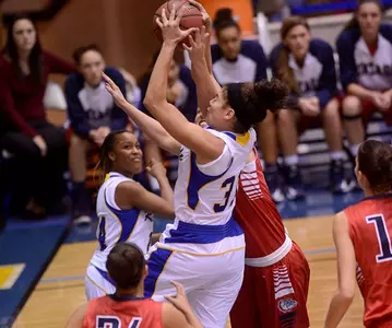 Hadley's 20 Points Powers Women's Basketball Past UCSB, 45-42 Image