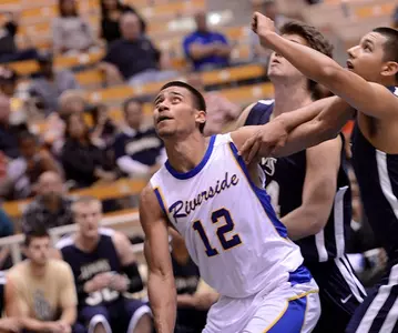 Men's Basketball Drops 62-40 Decision On The Road At Pepperdine Image
