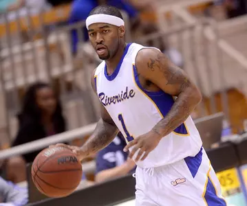 Men's Basketball Season Gets Underway This Weekend With Road Trip To DePaul, UIC Image