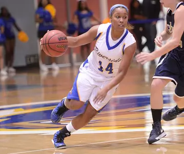 Women's Basketball Falters In Loss To Cal State Fullerton, 54-49 Image