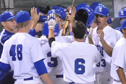 Baseball Explodes For 15 Runs In 15-4 Win Over Sacramento State Image