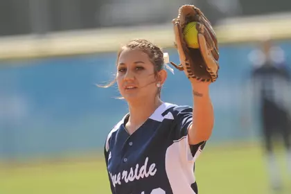 Softball Splits Doubleheader At UC Davis To Open Conference Play Image