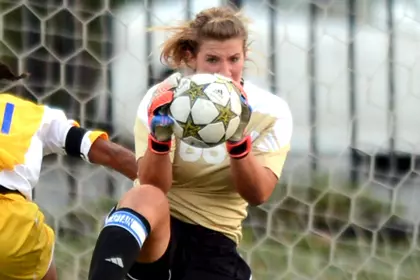 UC Riverside Women's Soccer Falls To 17th-Ranked Santa Clara, 3-0. Image