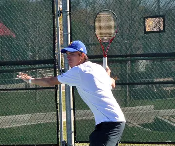 Roberts Wins At #1 Singles For Men's Tennis In 6-1 Loss To LMU Image