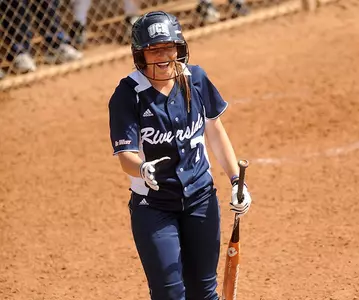 Softball Rebounds From 4-2 Loss To Boise State To Defeat Weber State, 4-3 Image