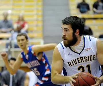 Men's Basketball Erases 11-Point Deficit But Falls, 55-54, At UC Santa Barbara Image