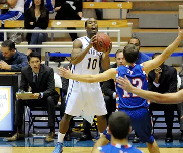Steven Jones' Double-Double Leads Men's Basketball Past Cal Poly 61-58 Image