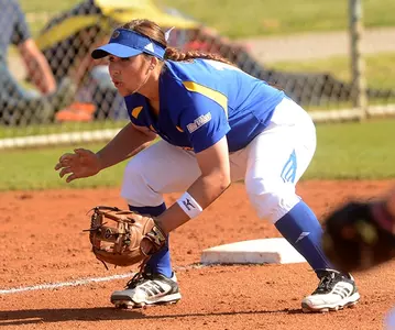 Softball To Battle Matadors In Three-Game Series Starting Saturday Image