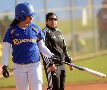 Softball Rebounds From Eight Inning Loss To NIU, 5-1, To Defeat Iona, 6-2 Image