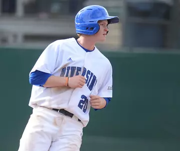 UC Riverside Baseball Sweeps UC Davis With 4-2 Victory Image