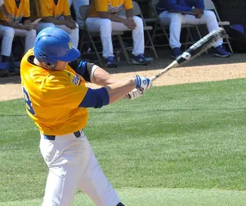 Kevin Davidson Swinging