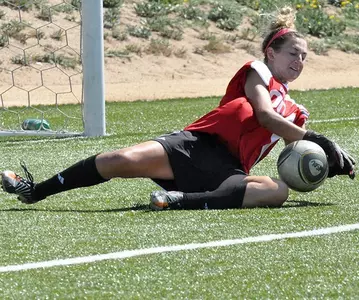 Nicole Ragano Diving Save