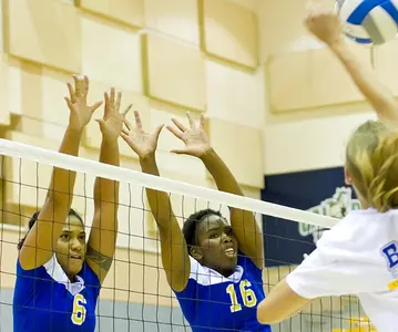 Volleyball Starts Second Half Of League Play This Week At UC Davis And #24 CSUN Image