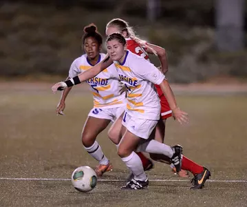 Women's Soccer Travels To UTEP And New Mexico State For Pair Of Matches Image