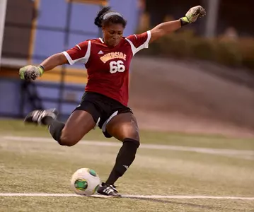 Overtime Goal Gives UC Santa Barbara 1-0 Victory Over Women's Soccer Image
