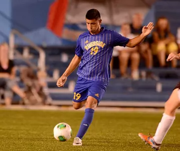 Pair Of Late Goals Gives UC Irvine 2-1 Victory Over Men's Soccer Image