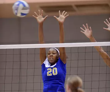 Volleyball Battles Utah Valley To Five Sets Before Falling, 3-2 Image