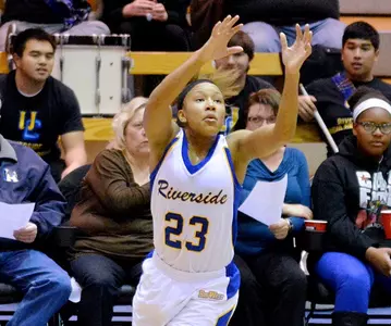 Hawai'i Best Women's Basketball, 67-54 Image