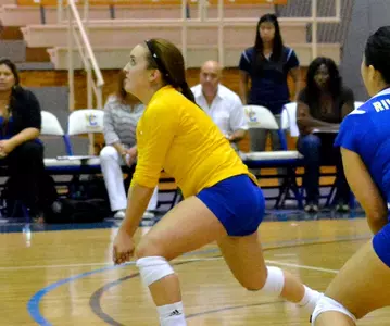 Volleyball Concludes Santa Clara Touranment With 3-0 Loss To Host Broncos Image