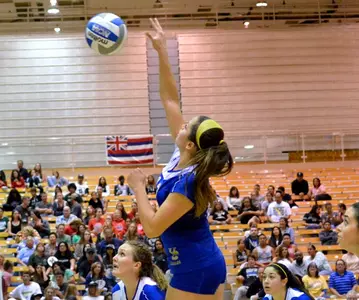 Volleyball Opens 2015 Season With 3-1 Victory Over Weber State Image