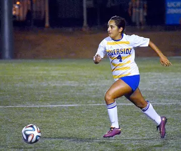 Women's Soccer Continues Postseason Push With Road Trip To Cal State Fullerton Image