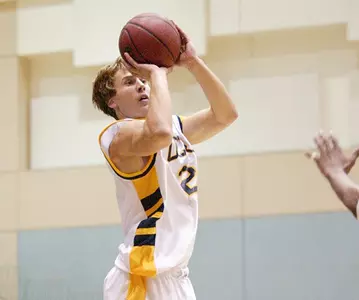 Highlanders Get Closer, But Can't Overcome No. 25 Aggies, 77-72 Image