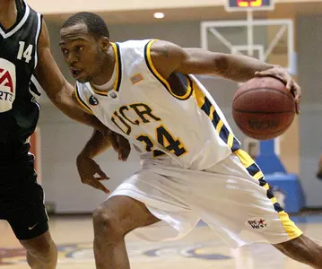 Mustangs Hold On to Beat Highlanders, 97-95 in OT Image