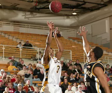 UCR Falls to UOP in Big West Opener Image