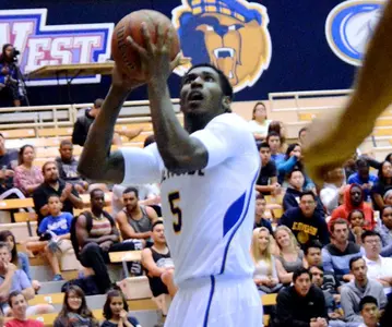 Men's Basketball's 51-Point Second Half Sparks 26-Point Win Over Portland State Image