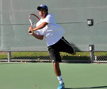 Men's Tennis Downed By UC Davis, 7-0 Image
