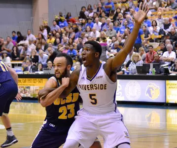 Johns' 31 Points, 13 Rebounds Help Men's Hoops Erase 17-Point Deficit In Win Over Morgan State Image