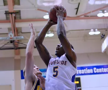 Taylor Johns Lay Up