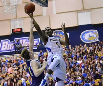 Taylor Johns Lay Up