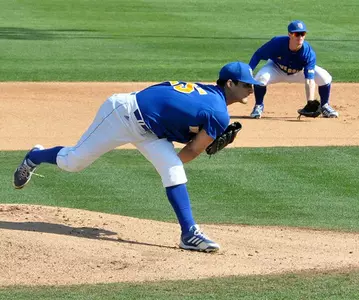 Baseball Bounces Back With 3-2 Win Over Visiting Stony Brook Image