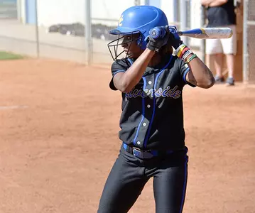 Softball Gets Shutout By Idaho State, 9-0 Image