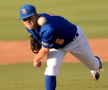 UC Riverside Baseball Bangs Out 11 Hits, But Falls 7-4 At #12 Oregon Image