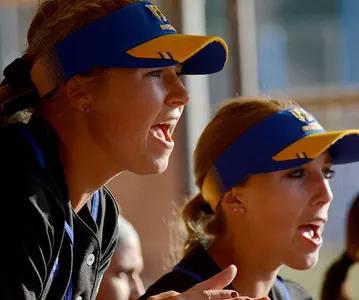 Offense Comes Alive As Softball Takes Series Finale From UC Davis, 8-2 Image