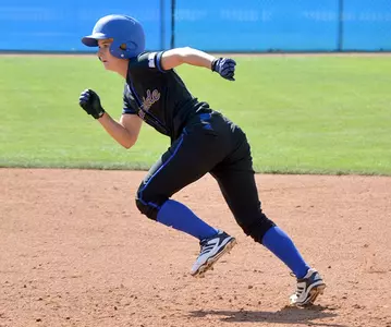 Softball Drops Series Opener To Matadors, 8-0 Image
