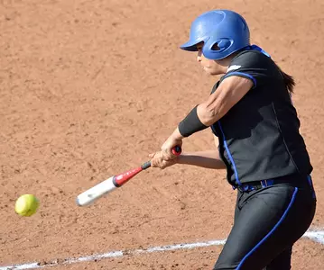 Softball Defeats Canisius 11-1 In 5 Innings, Falls To Bethune-Cookman, 6-2, In Extras Image