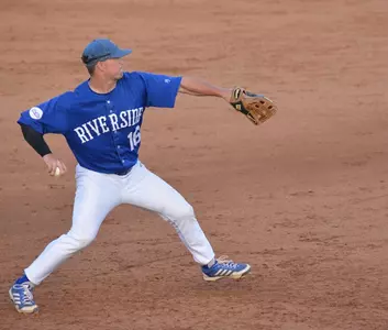 UC Riverside Baseball Drops 6-2 Decision At UC Santa Barbara Image