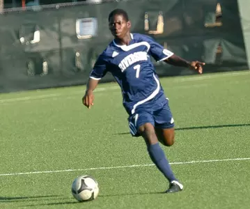 Joel Ampofo Dribbling