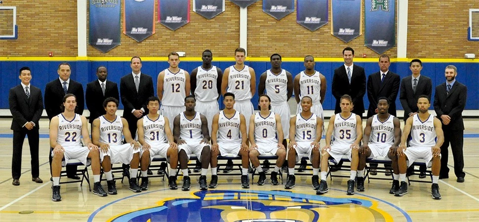 2014-15 Men's Basketball Team Photo