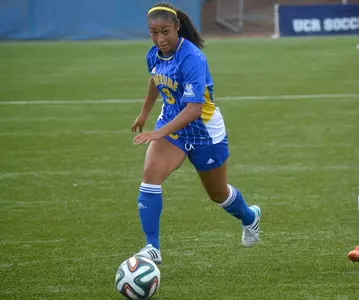 Women's Soccer Drops 1-0 Decision At CSUN Image