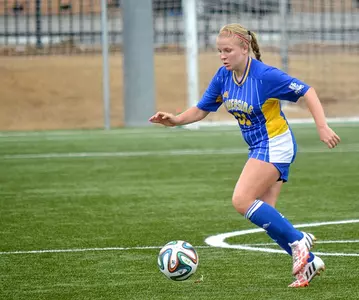 Tyler Cunningham Dribbling