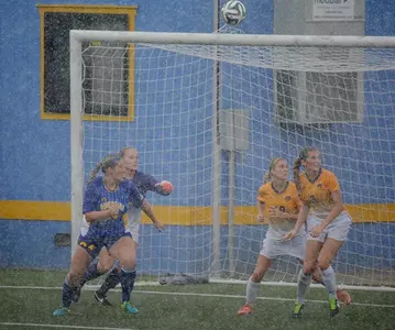 Tayler Dragoo Battling In The Rain