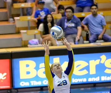 Volleyball Falls 3-0 At Cal Poly Image