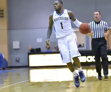 Men's Basketball Improves To 5-2 With 77-66 Win Over Northern Colorado Image