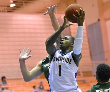 Men's Basketball Never Trails In Picking Up, 60-56, Win At Abilene Christian Image