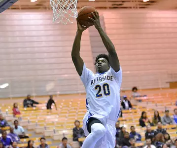 Johnson, Bland Score 20 Points Each In 77-63 Win Over Visiting Santa Clara Image