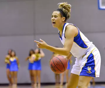 Akilah Martin Dribbling